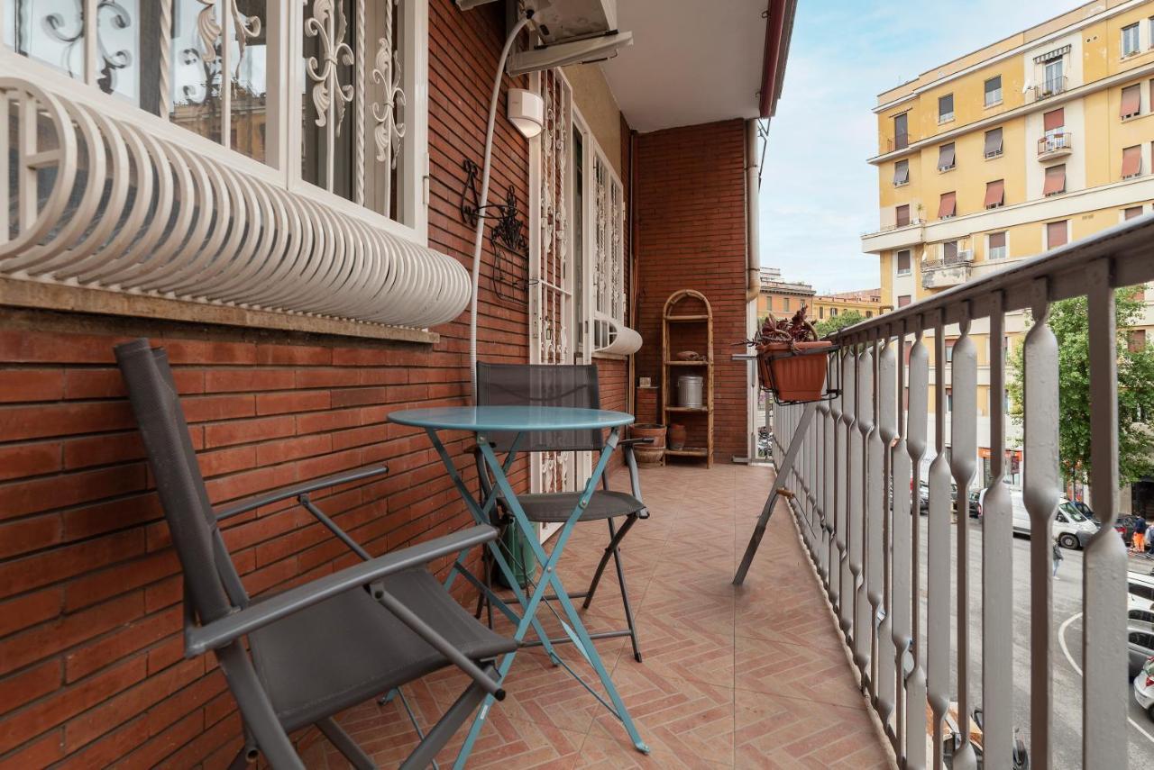 Piazza Re Di Roma Comfy Apartment ภายนอก รูปภาพ