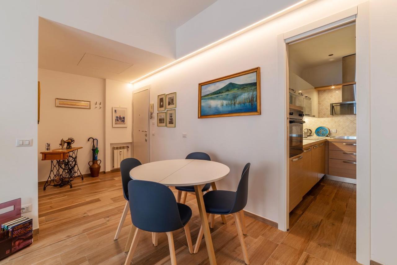 Piazza Re Di Roma Comfy Apartment ภายนอก รูปภาพ