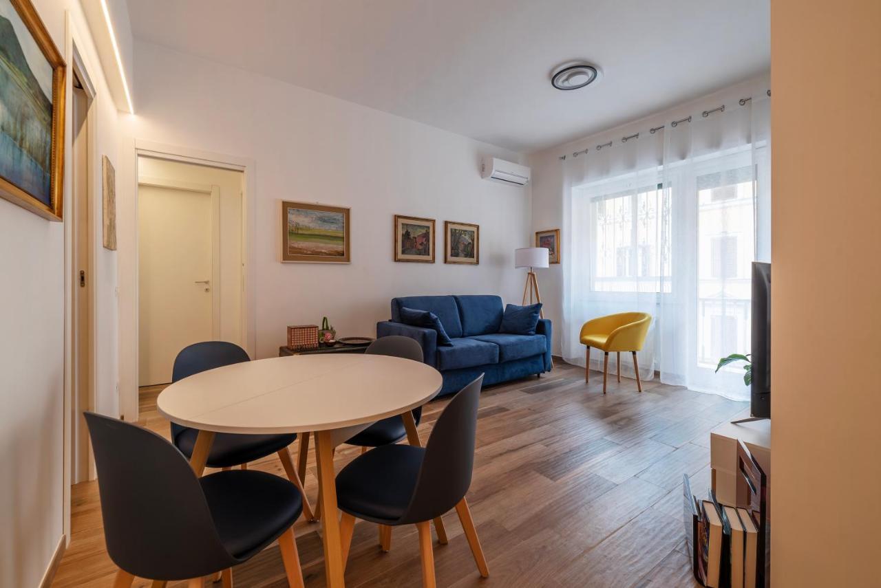 Piazza Re Di Roma Comfy Apartment ภายนอก รูปภาพ